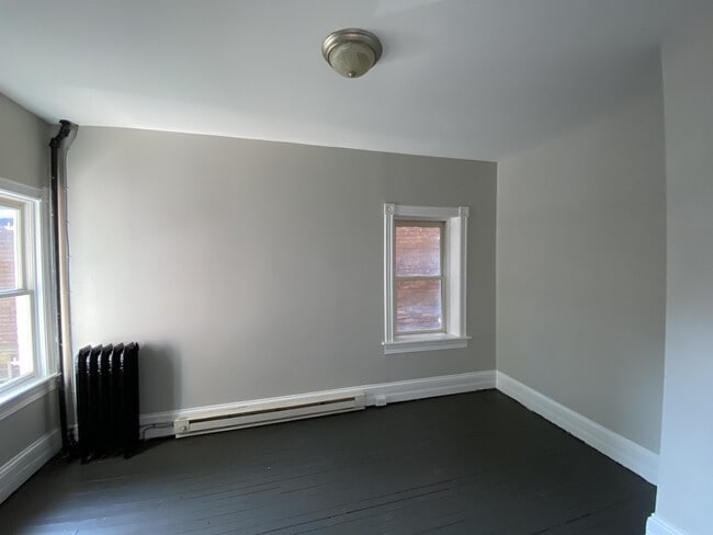 Building Photo - 16 East Ave