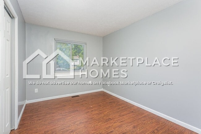 Building Photo - 414 Hilltop Dr