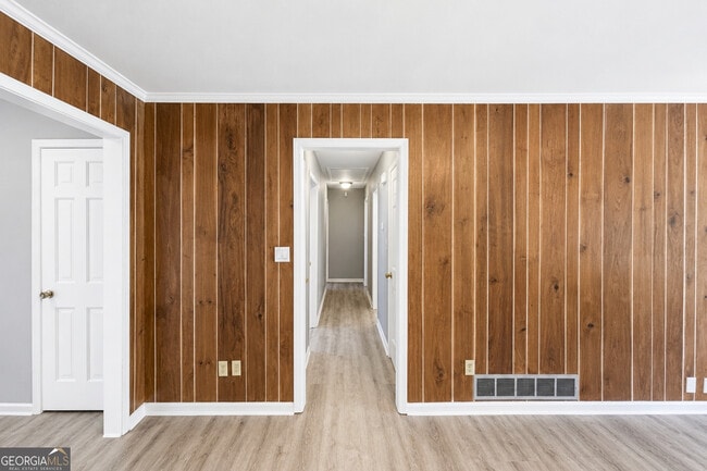 Building Photo - 3605 Flat Shoals Rd