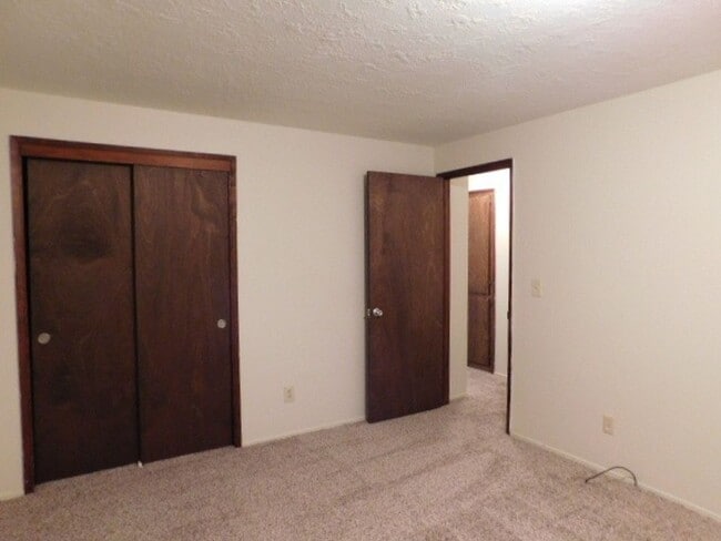 Building Photo - 3Bd/2Ba Single Story House - Available Soon!