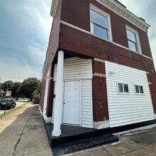 Building Photo - 3200 Mt Pleasant St