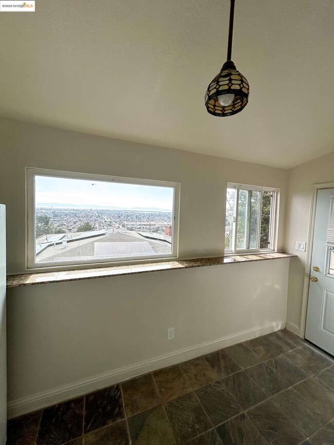 Building Photo - 7442 Hillmont Dr