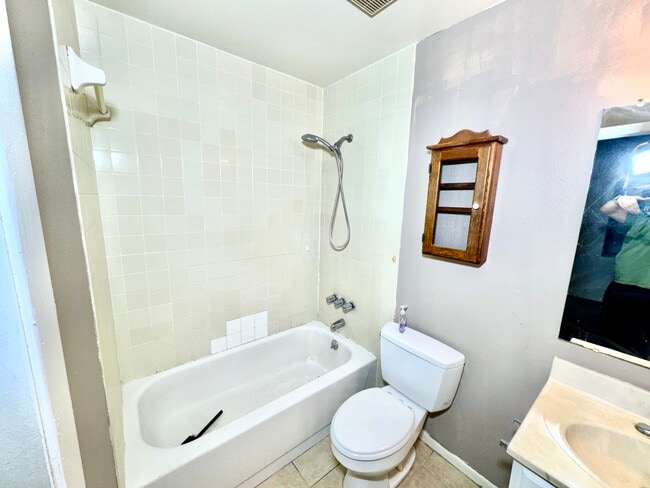 Building Photo - 6047 32nd St N