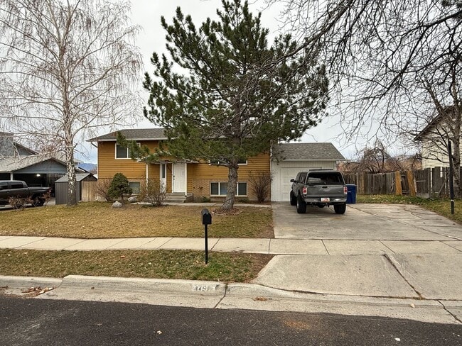 Building Photo - Single-Family Home In West Valley--Includes Fenced Yard!