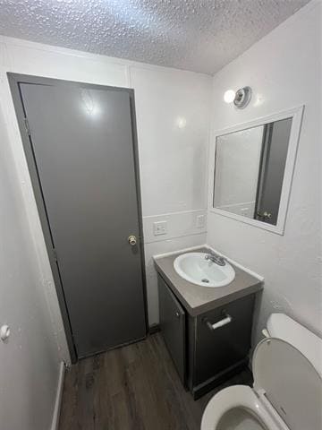 Building Photo - 541 Simmons Dr