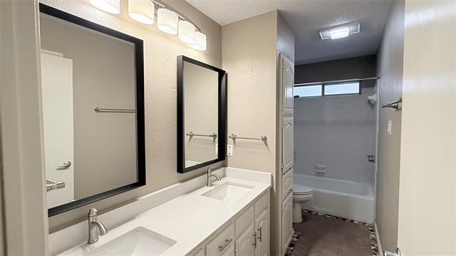 Building Photo - 2709 Serenade Ct