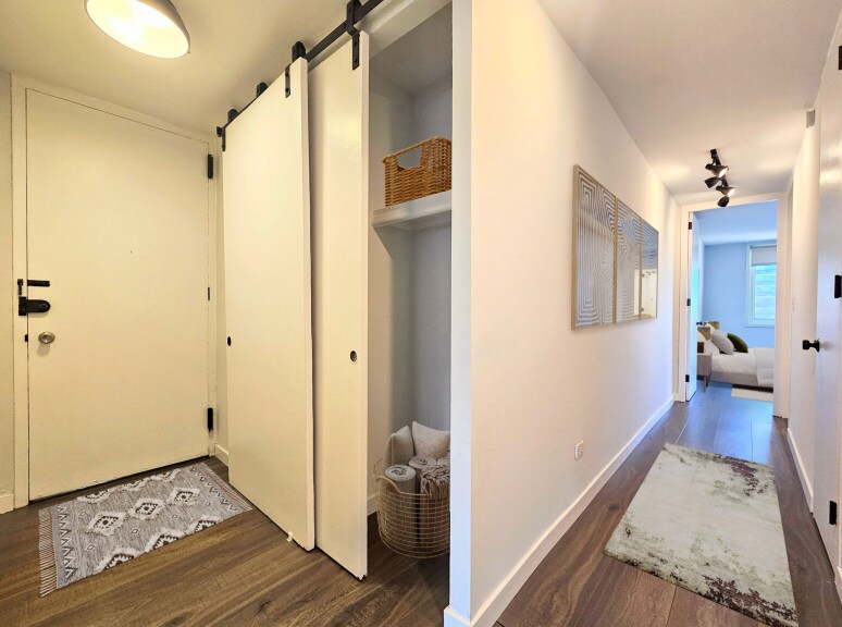 Building Photo - 1350 N Dearborn St