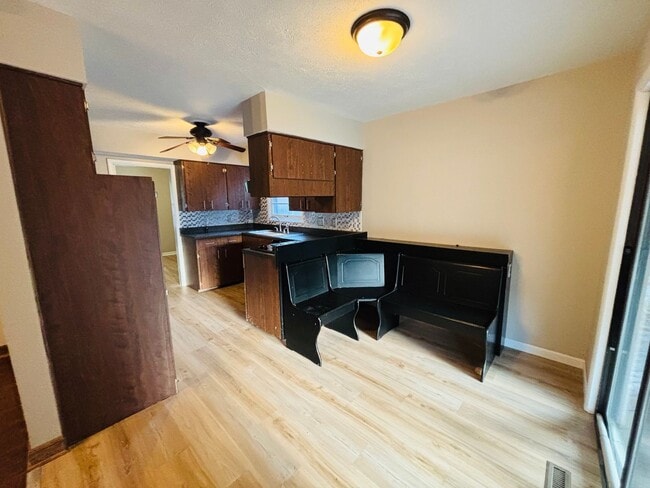 Building Photo - Remodeled 4BR Near Eastborough w/ Finished Basement & HUGE Fenced Yard – $2,000