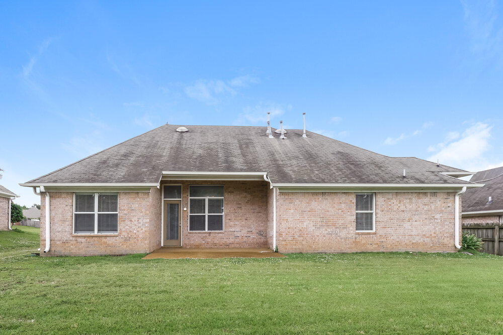 Building Photo - 6181 Braybourne Main