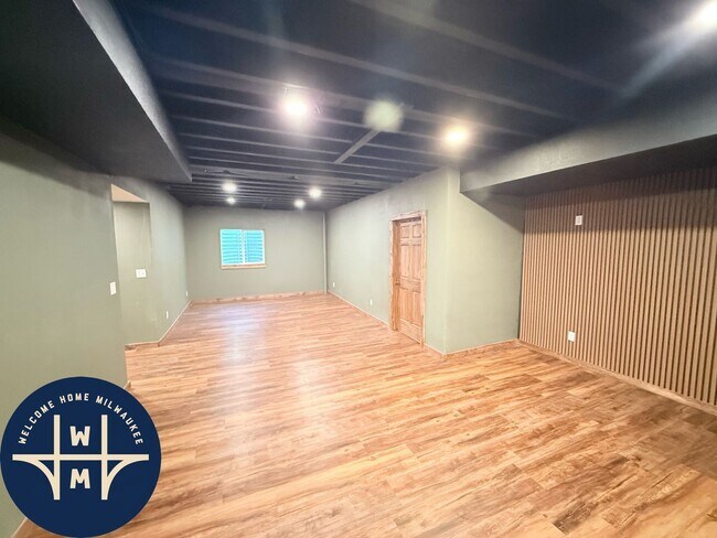 Building Photo - N56W24131 Sussex Preserve Blvd