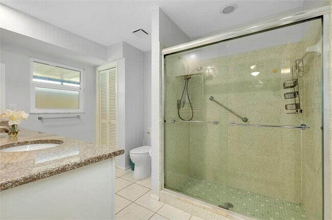Building Photo - 49 Sandstone Cir