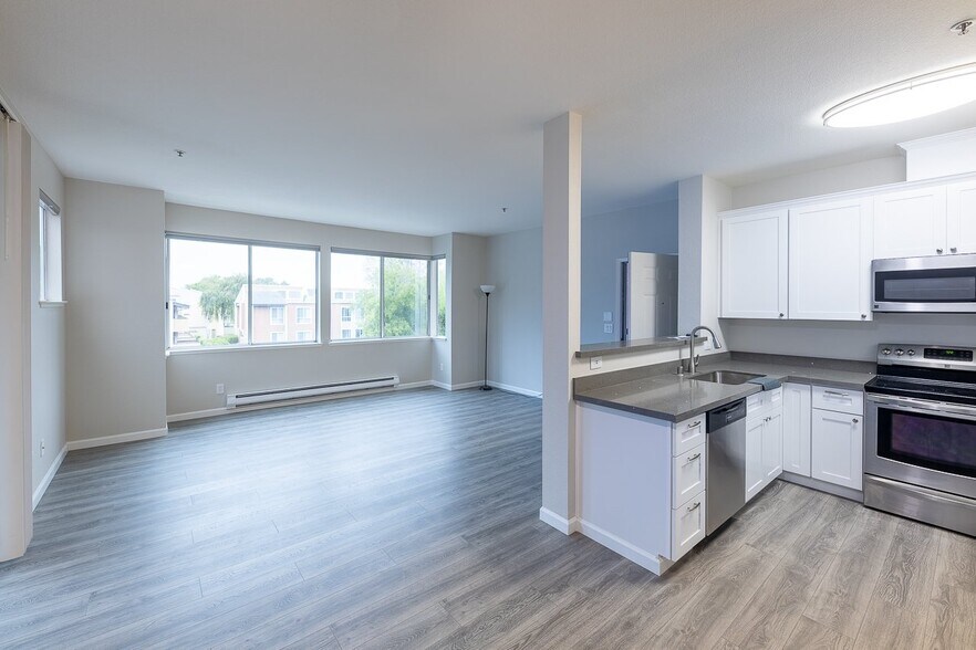 Building Photo - 3695 Stevenson Blvd