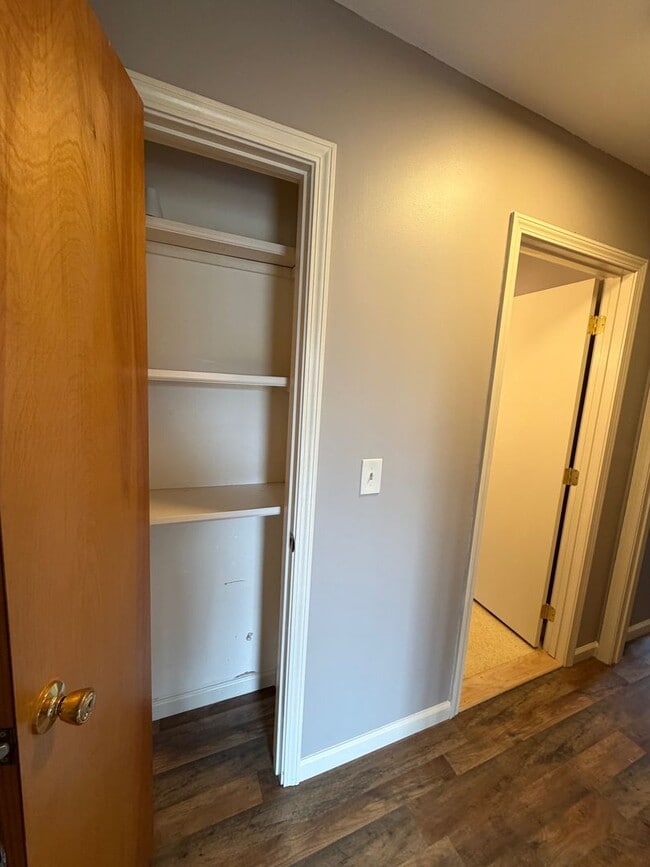 Building Photo - East AVL - Ready now! Big Basement!