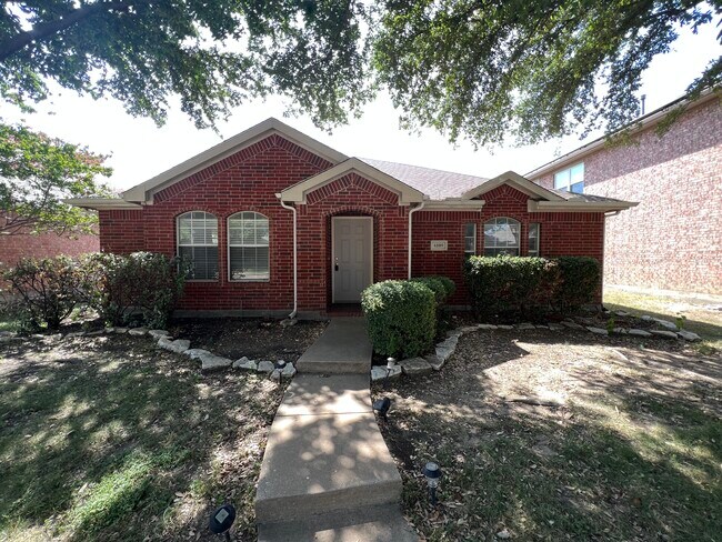 Primary Photo - 6109 Apache Dr