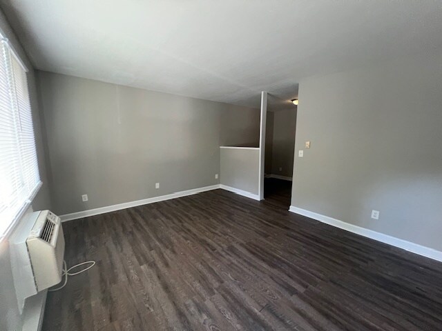 Building Photo - 201 Woodnell St