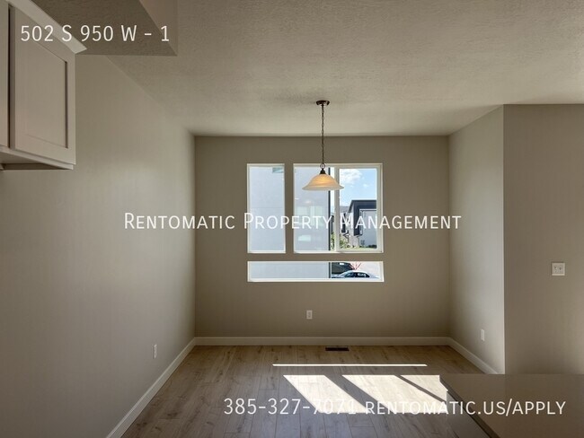 Building Photo - 502 S 950 W