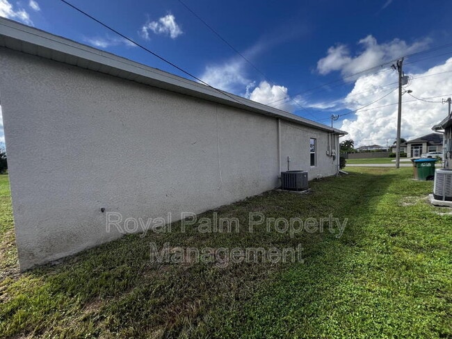 Building Photo - 1320 Trafalgar Pkwy
