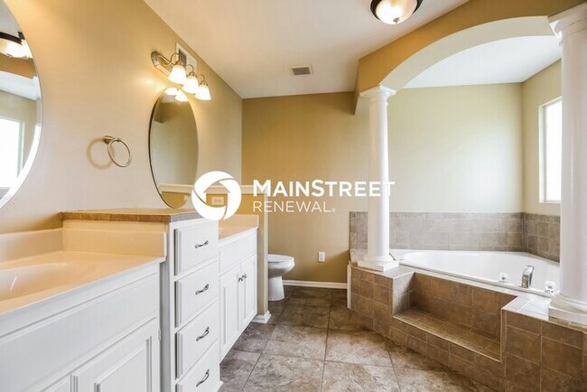 Building Photo - 4 Bedroom Pet-Friendly Home in Belton, MO ...