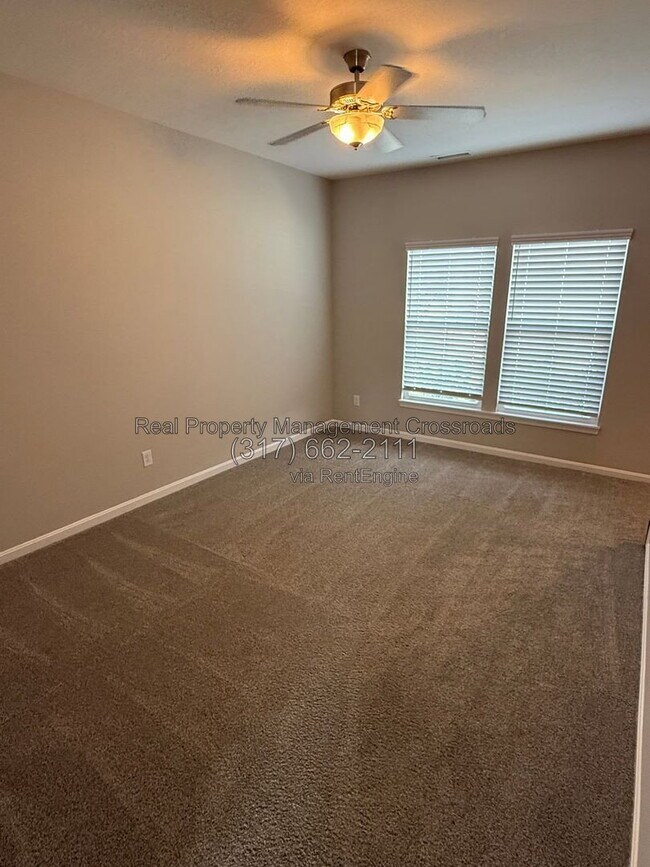 Building Photo - 5509 W Woodhaven Dr