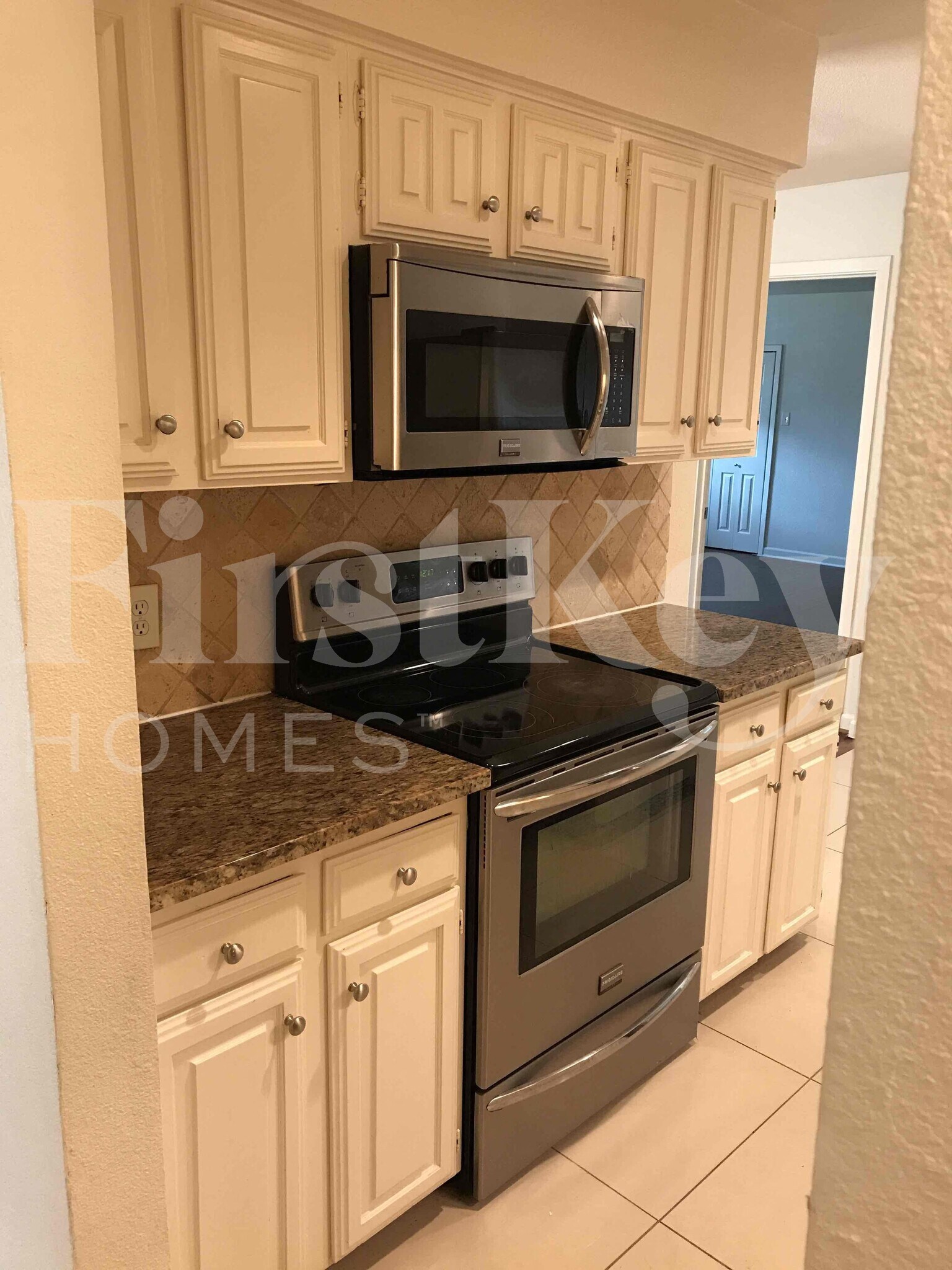 Building Photo - 1217 Meadow Creek Dr