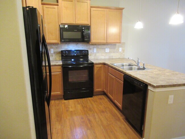 Building Photo - 5313 Prominence Point