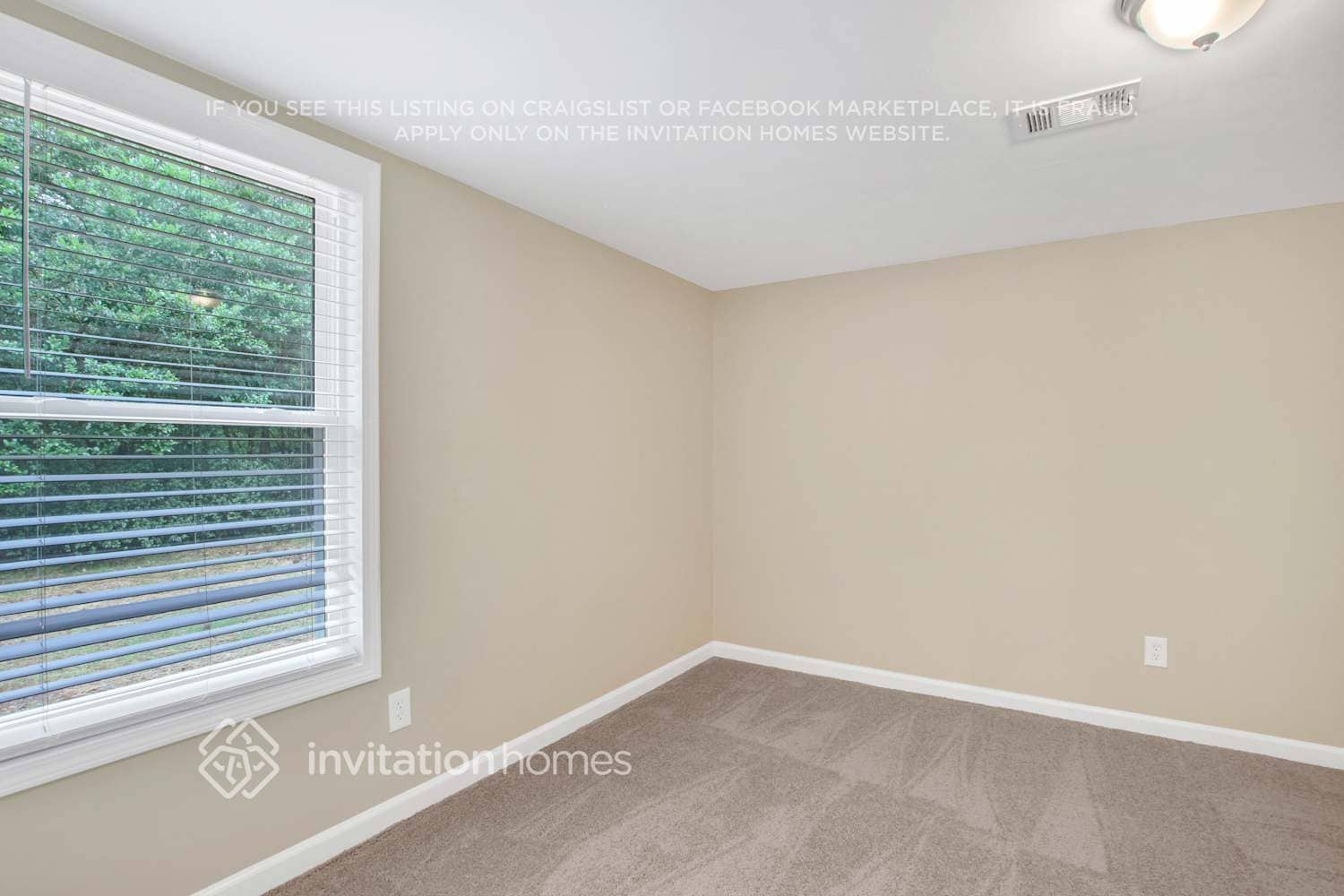 Building Photo - 3918 Ardsley Dr NE