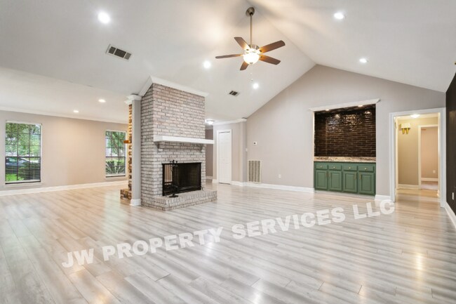 Building Photo - 1476 St Christopher Dr