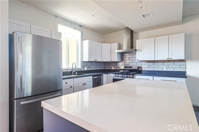 Building Photo - 14754 Gilmore St