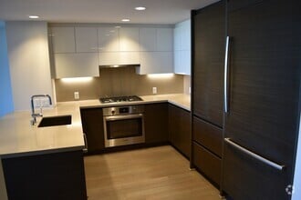 Building Photo - Spacious Luxury One Bedroom - Insignia