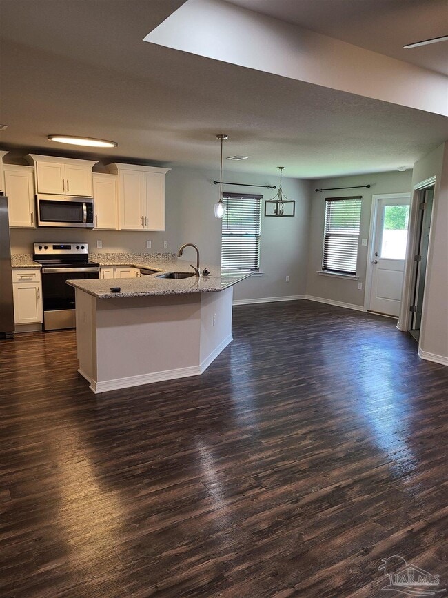 Building Photo - 715 W Ensley St