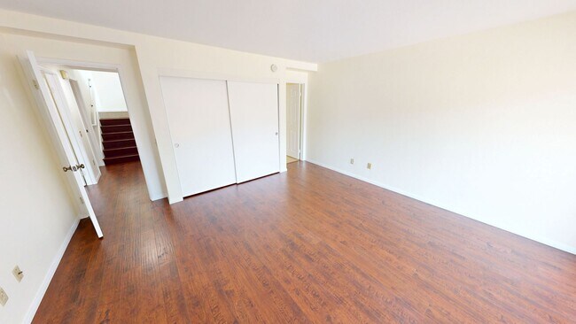 Building Photo - $500 OFF MOVE IN SPECIAL |  3 Bedroom Home