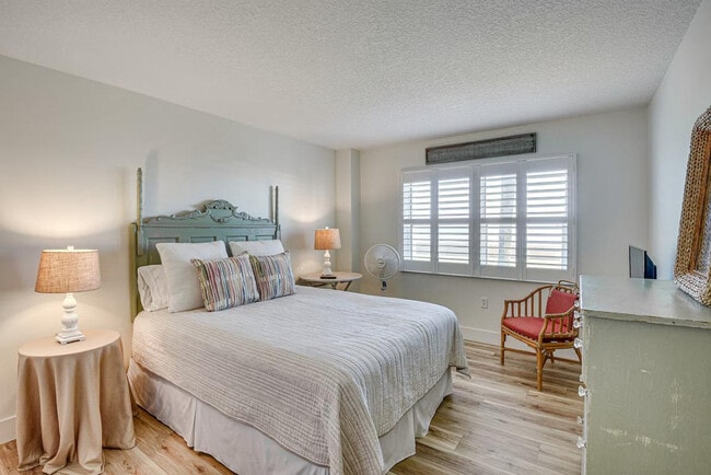 Building Photo - 4435 S Atlantic Ave