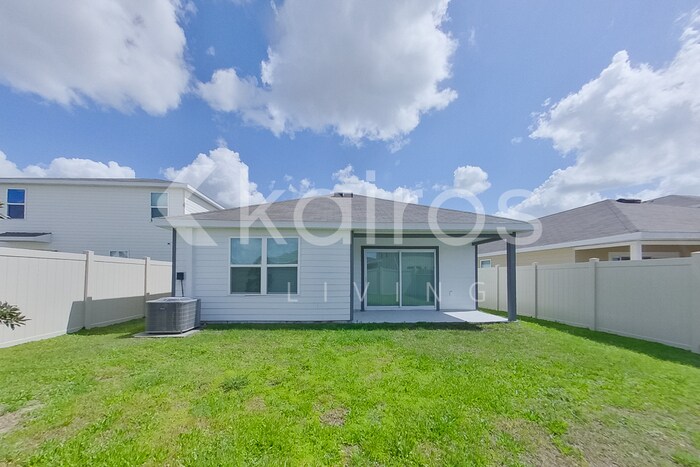 Building Photo - 8584 SW 44th Ct