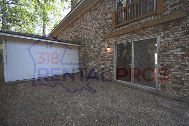 Building Photo - 2207 Lily Dr