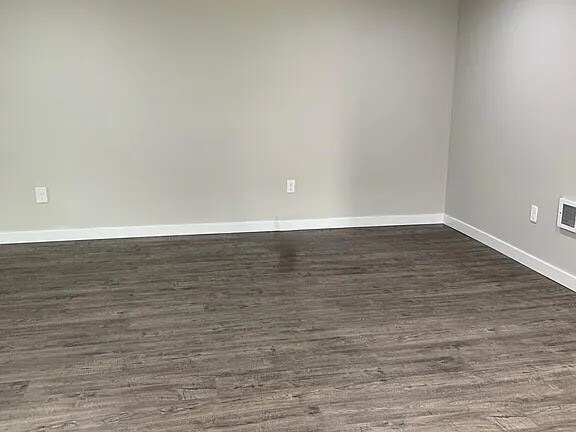 1st bedroom - 5501 108th Avenue Ct E