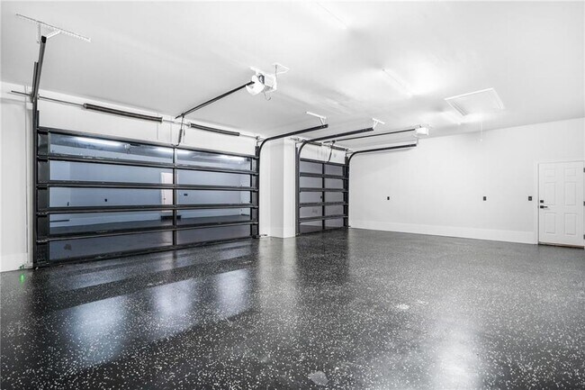 Building Photo - 507 Karen Ln