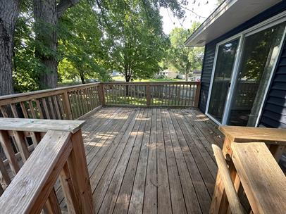 Building Photo - "Charming Anoka Retreat: 3-Bedroom Home with Finished Basement & Large Yard with Fence!"