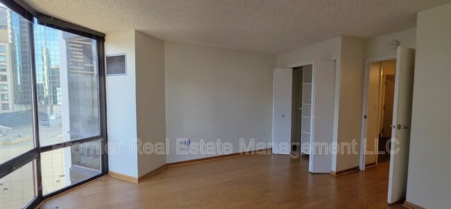 Building Photo - 1625 Larimer St