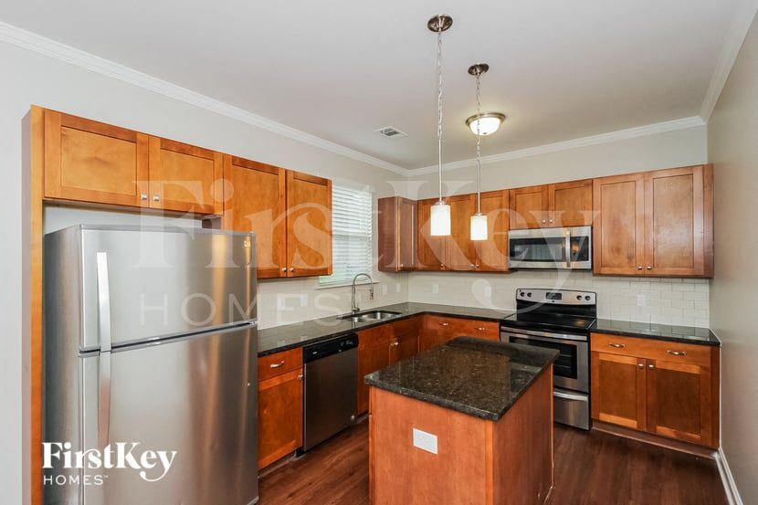 Building Photo - 119 Dynasty Ln