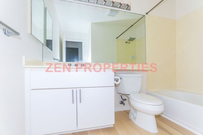 Building Photo - 2 Bedroom, 2 Bath, 2 Car Garage for rent a...