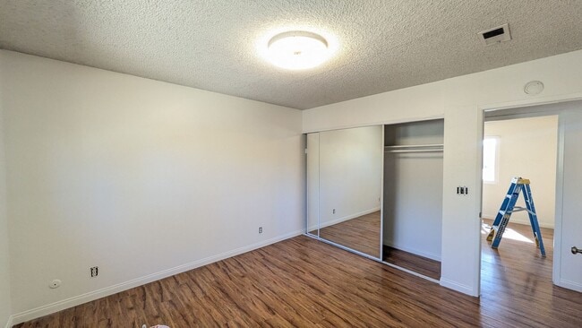 Building Photo - Lemon Grove 4 Bed with garage