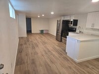 Building Photo - 520 W Garland Ave