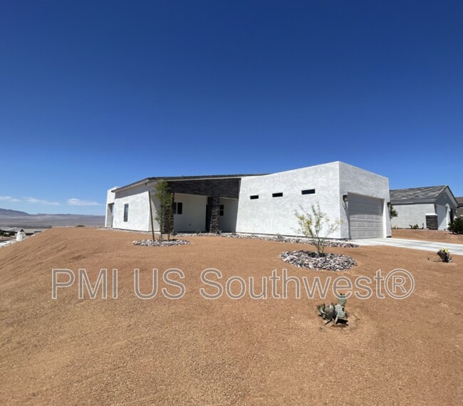 Building Photo - 2591 Trade Wind Dr