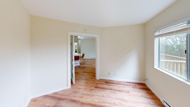 Building Photo - 397 Imperial Way