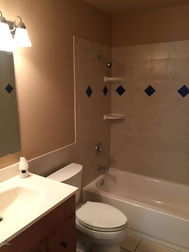 Building Photo - 14410 Teakwood Ln
