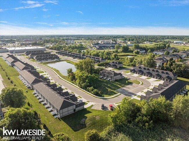 Building Photo - 28132 Delano Dr