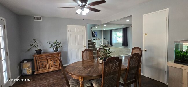 Building Photo - 2051 Rancho Dr