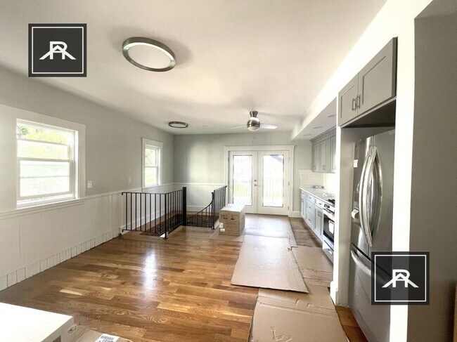 Building Photo - 3 bedroom in Brighton MA 02135
