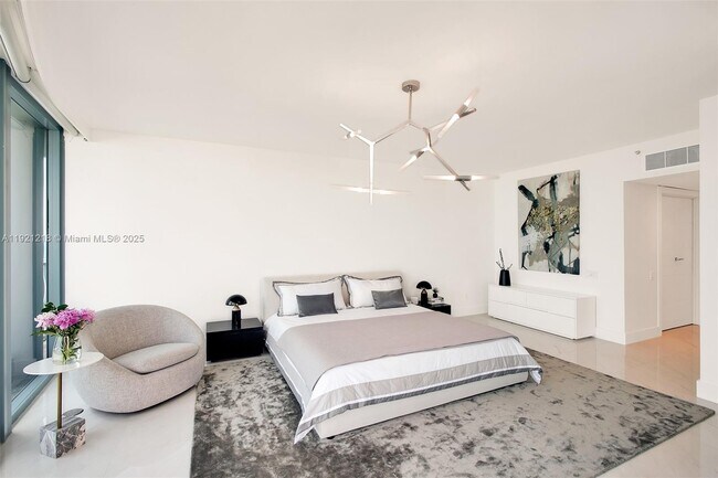 Building Photo - 1500 Ocean Dr