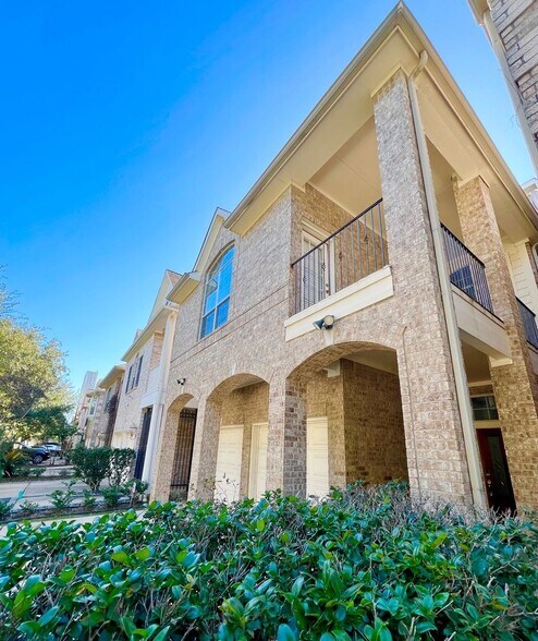 Primary Photo - 5457 Fairdale Ln